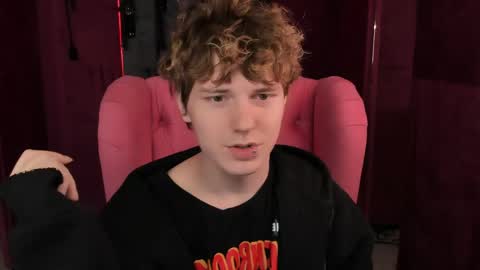 Snapshot of benjamin_harris chatting on May 2026 10:53:02 AM Benjamin online show from May 2026 10:53:02 AM