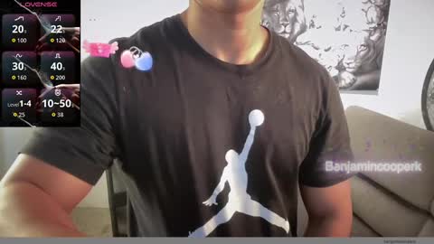 Snapshot of benjamincooperk1 chatting on October 2025 09:57:02 AM benjamincooperk online show from October 2025 09:57:02 AM