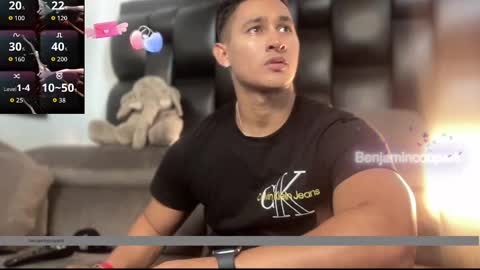 Snapshot of benjamincooperk1 chatting on November 2025 07:58:01 AM benjamincooperk online show from November 2025 07:58:01 AM