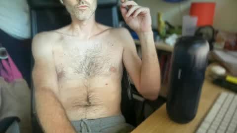 Snapshot of benjdean chatting on June 2026 10:57:02 AM benjdean online show from June 2026 10:57:02 AM