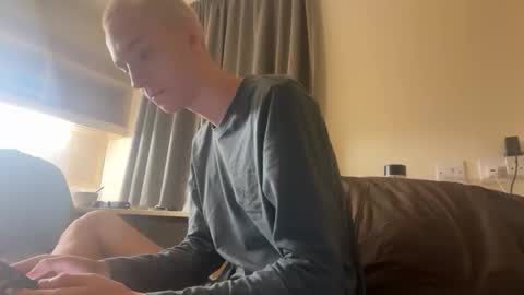 Snapshot of benji_j8 chatting on November 2025 04:17:02 PM benji_j8 online show from November 2025 04:17:02 PM