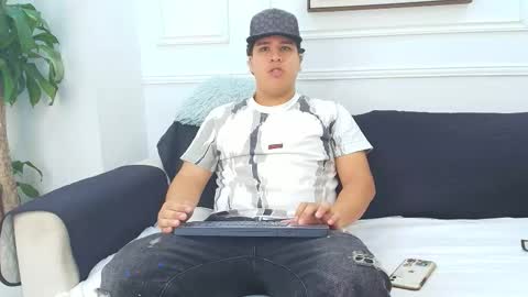 Snapshot of bennett_alejoo chatting on October 2025 06:39:02 PM bennett_alejoo online show from October 2025 06:39:02 PM
