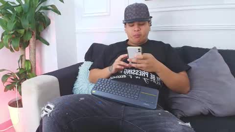 Snapshot of bennett_alejoo chatting on October 2025 06:41:01 PM bennett_alejoo online show from October 2025 06:41:01 PM