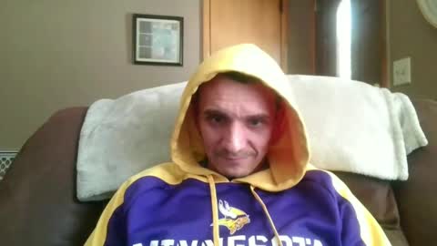 Snapshot of bennymn chatting on February 2025 08:11:02 PM benny and innocentvixon online show from February 2025 08:11:02 PM