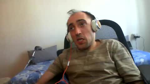 bentish online show from November 2025 10:25:02 AM