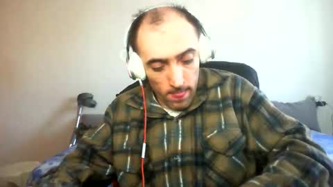 Snapshot of bentish chatting on December 2025 07:47:02 AM bentish online show from December 2025 07:47:02 AM