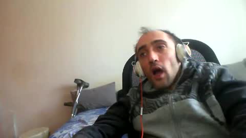 Snapshot of bentish chatting on December 2025 09:16:01 AM bentish online show from December 2025 09:16:01 AM