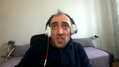 Snapshot of bentish chatting on February 2026 08:51:01 AM bentish online show from February 2026 08:51:01 AM