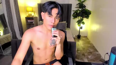 bentlyfuck online show from January 2025 02:00:01 PM