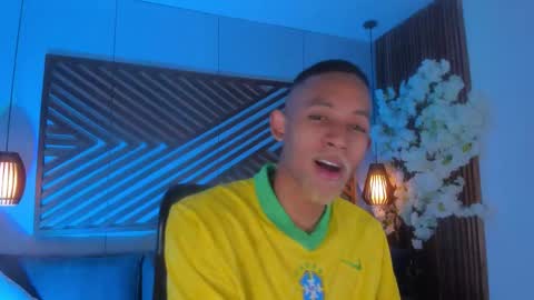 bento_fox online show from October 2025 03:41:02 AM