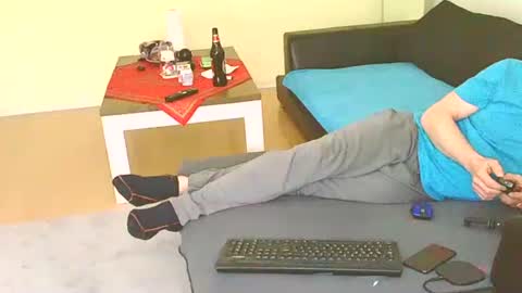 Snapshot of benutzmich0800 chatting on December 2024 01:09:01 PM Benutzmich0800 online show from December 2024 01:09:01 PM