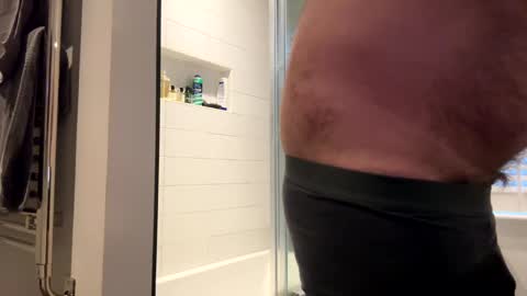 Snapshot of benz10001 chatting on December 2024 12:44:01 PM benz10001 online show from December 2024 12:44:01 PM