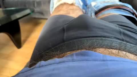 Snapshot of benz10001 chatting on December 2024 04:07:02 PM benz10001 online show from December 2024 04:07:02 PM