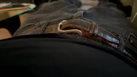 Snapshot of benz10001 chatting on January 2025 08:51:01 PM benz10001 online show from January 2025 08:51:01 PM