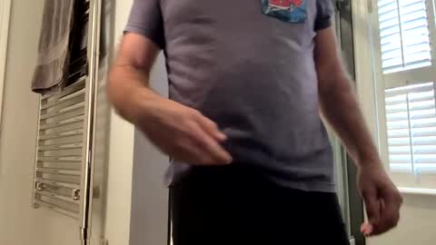 Snapshot of benz10001 chatting on February 2025 12:47:01 PM benz10001 online show from February 2025 12:47:01 PM