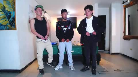 benz boys online show from November 2025 12:00:02 PM