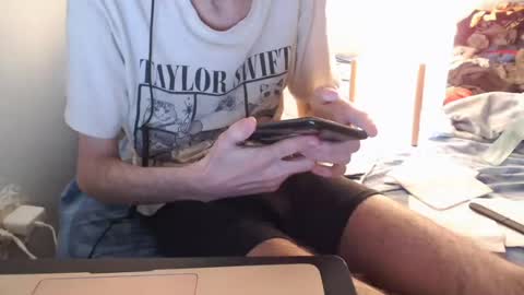 berceuse111 online show from July 2026 12:10:01 PM