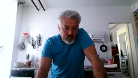 Snapshot of berg_boy chatting on November 2025 09:41:01 AM Martin online show from November 2025 09:41:01 AM