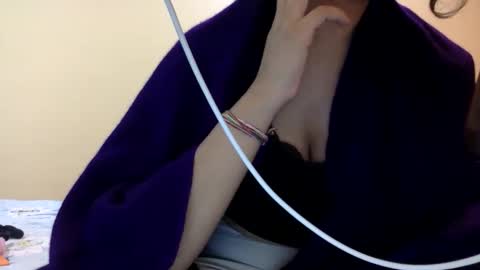 Snapshot of bermudatriangle12 chatting on November 2025 12:16:01 PM tixxie online show from November 2025 12:16:01 PM