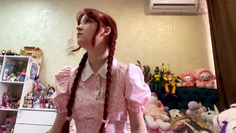 Eva  online show from April 2026 08:01:02 AM