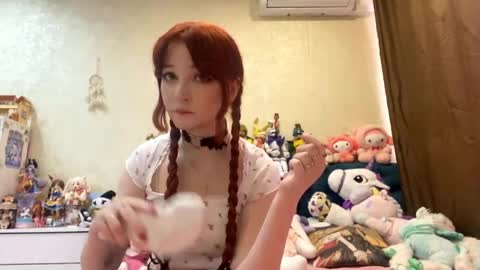 Eva  online show from April 2026 08:15:01 AM