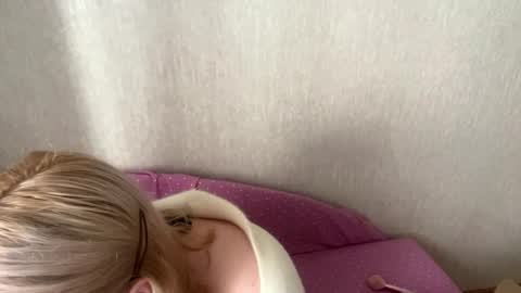 Anny online show from May 2026 10:13:01 AM