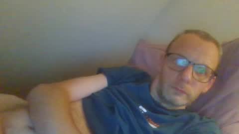 Snapshot of bernie484237 chatting on June 2026 08:48:01 PM Bernie online show from June 2026 08:48:01 PM
