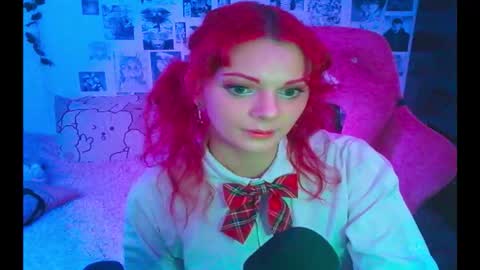 Snapshot of berriekitten chatting on November 2025 11:07:02 PM BerrieKitten online show from November 2025 11:07:02 PM