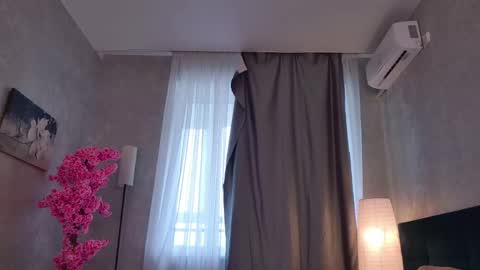 berrybitte online show from April 2026 07:12:01 AM