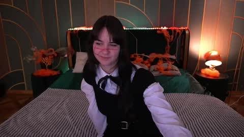 Snapshot of berrydiva chatting on October 2025 07:56:02 PM Violette online show from October 2025 07:56:02 PM