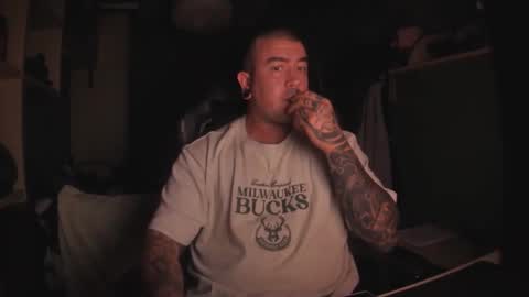 berto3389 online show from September 2025 10:59:02 PM