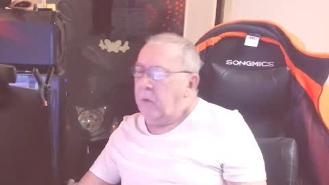 Snapshot of best127 chatting on February 2026 10:35:02 PM jean online show from February 2026 10:35:02 PM