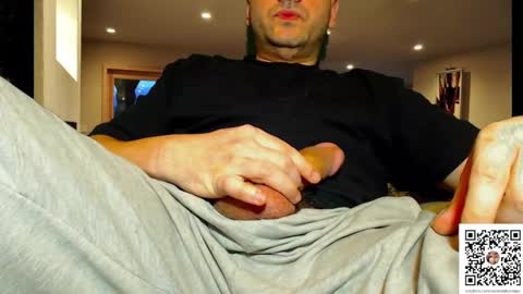 Snapshot of bestanakonda chatting on February 2025 09:30:01 AM BestAnakonda online show from February 2025 09:30:01 AM