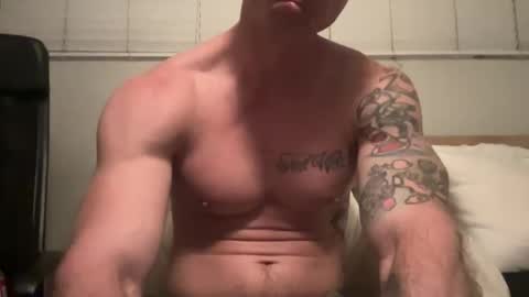 Snapshot of bestcoast35 chatting on November 2025 05:21:01 AM Bestcoast3579 online show from November 2025 05:21:01 AM