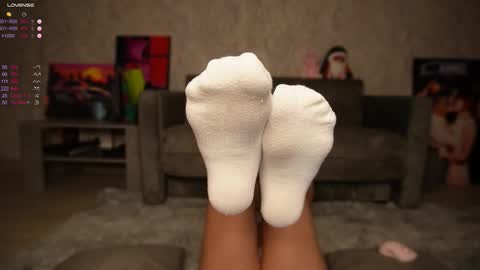 Snapshot of bestie_baby chatting on October 2025 03:21:02 AM Emely online show from October 2025 03:21:02 AM