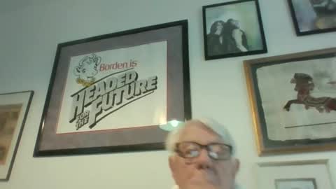 Snapshot of bestshot1951 chatting on April 2026 11:10:01 PM bestshot1951 online show from April 2026 11:10:01 PM