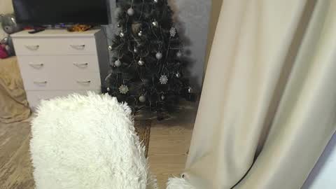 Snapshot of bethollan chatting on December 2024 06:09:01 PM Elizabeth online show from December 2024 06:09:01 PM