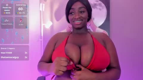 Snapshot of betsybennet chatting on September 2025 09:48:02 PM BETSY online show from September 2025 09:48:02 PM