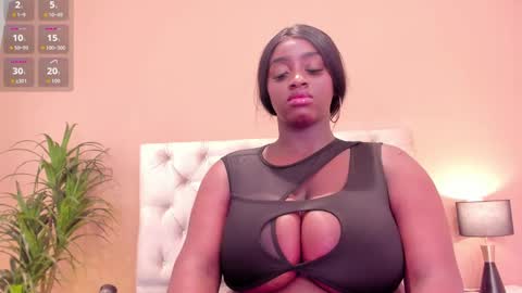 Snapshot of betsybennet chatting on October 2025 01:42:02 PM BETSY online show from October 2025 01:42:02 PM