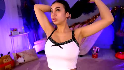 Betty online show from December 2025 04:19:01 AM