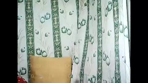 Snapshot of betty_83 chatting on February 2025 10:21:02 AM betty_83 online show from February 2025 10:21:02 AM