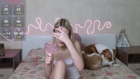 Snapshot of betty_blame chatting on November 2025 08:50:01 AM Betty and Oscar online show from November 2025 08:50:01 AM