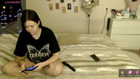 Snapshot of bettyandrich chatting on November 2025 09:45:01 AM Betty and Rich online show from November 2025 09:45:01 AM