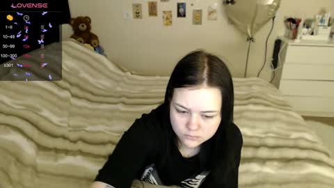 Snapshot of bettyandrich chatting on November 2025 09:01:02 AM Betty and Rich online show from November 2025 09:01:02 AM