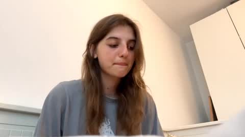 Snapshot of beulahweikert chatting on June 2026 05:06:01 PM Lina online show from June 2026 05:06:01 PM