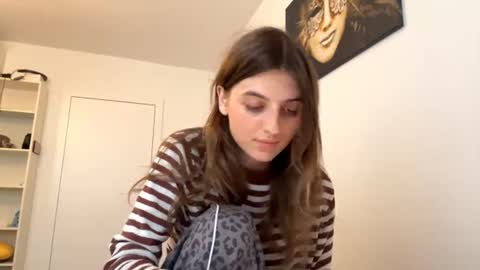 Snapshot of beulahweikert chatting on July 2026 04:12:02 PM Lina online show from July 2026 04:12:02 PM