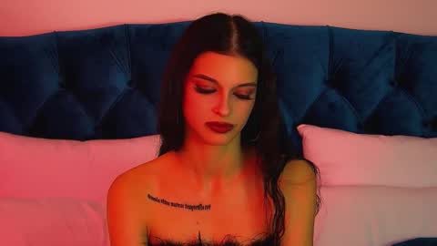 Snapshot of beverlyyork chatting on September 2025 06:19:01 PM Beverly online show from September 2025 06:19:01 PM