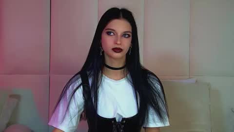 Beverly online show from March 2026 06:55:02 PM