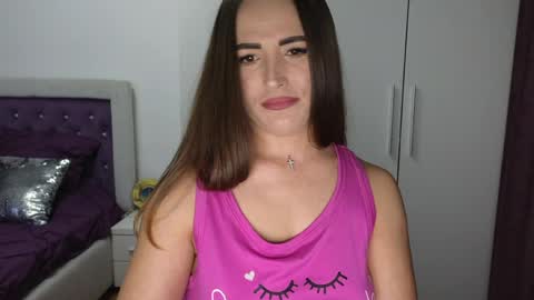   BeyonceDoll       Twitter DollBeyonce    online show from April 2026 07:10:01 PM