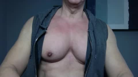 BGDKMUSCLEGUY - SELECTED BY CHATURBATE AS A TOP BROADCASTER FOR 2023 online show from March 2025 09:48:01 PM